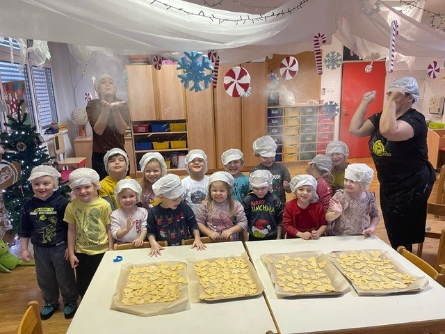 V MEDENJAČKOVI DEŽELI